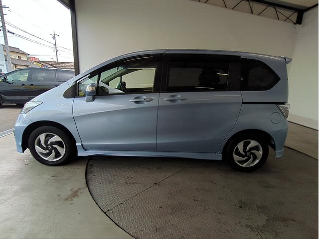 HONDA FREED HYBRID HYBRID PREMIUM EDITION