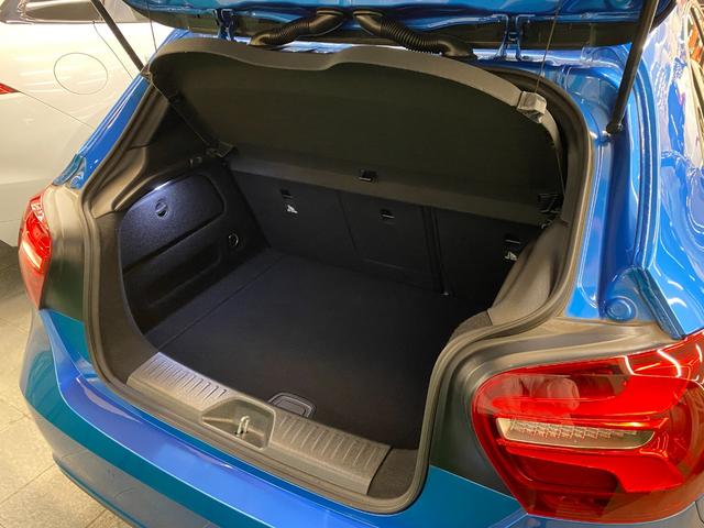 MERCEDES BENZ A-CLASS A180