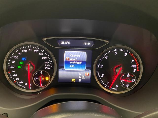 MERCEDES BENZ A-CLASS A180