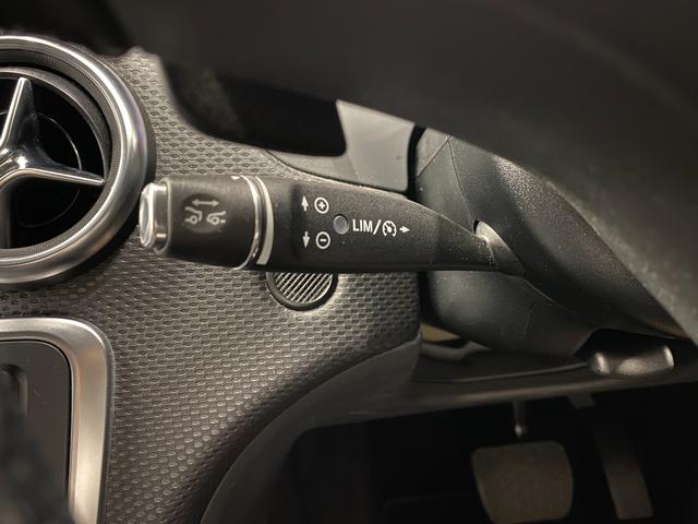 MERCEDES BENZ A-CLASS A180