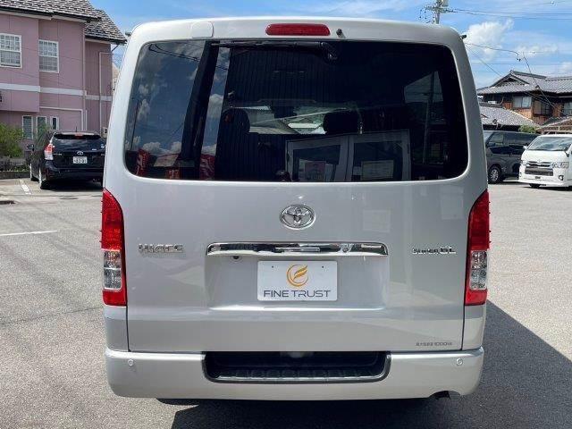 TOYOTA HIACE VAN LONG SUPER GL