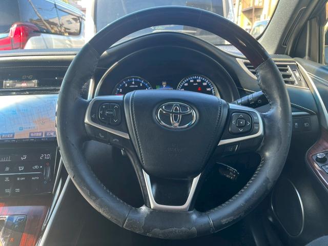 TOYOTA HARRIER PREMIUM