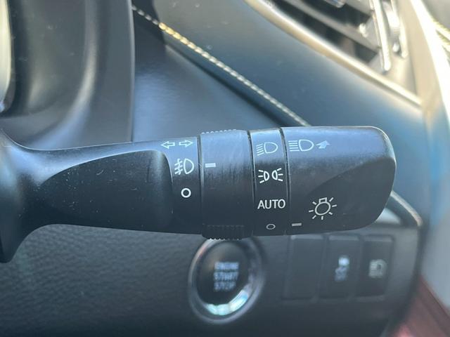 TOYOTA HARRIER PREMIUM