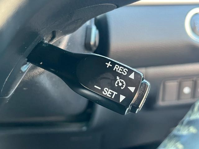 TOYOTA HARRIER PREMIUM