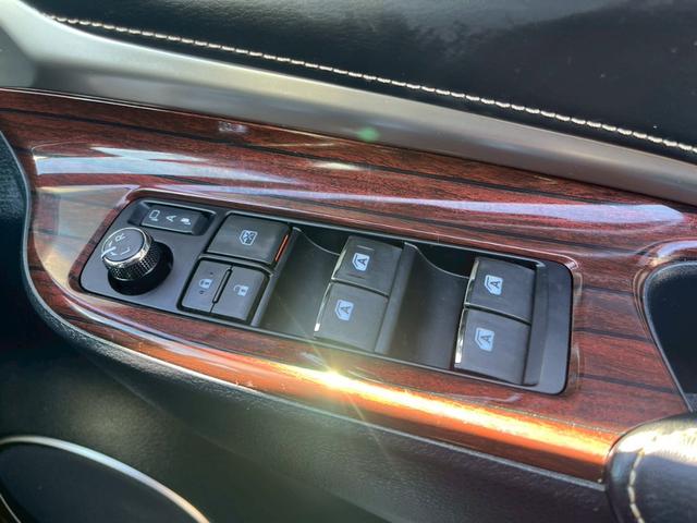 TOYOTA HARRIER PREMIUM