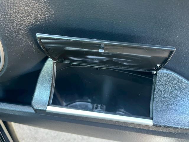 TOYOTA HARRIER PREMIUM