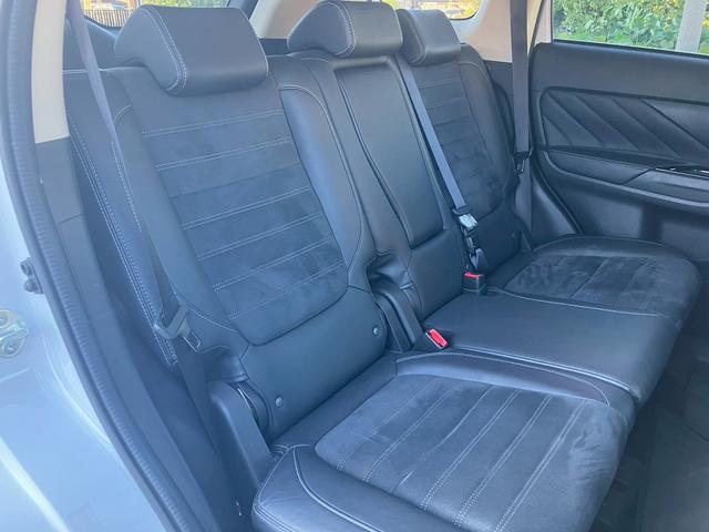 MITSUBISHI OUTLANDER PHEV G SAFETY PACKAGE