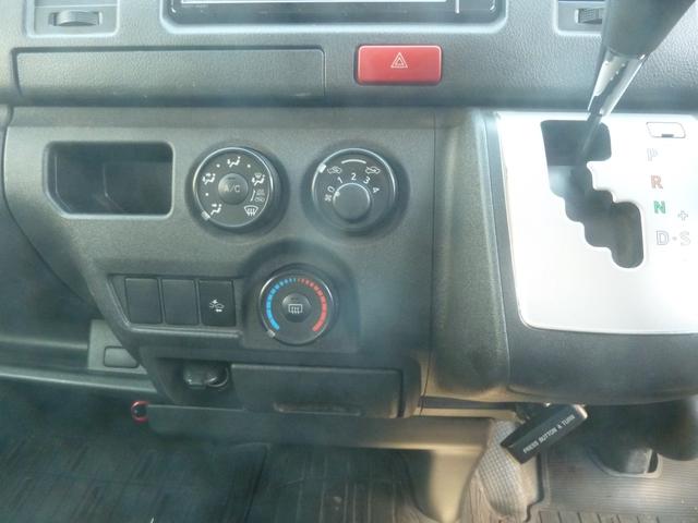 TOYOTA HIACE VAN LONG DX