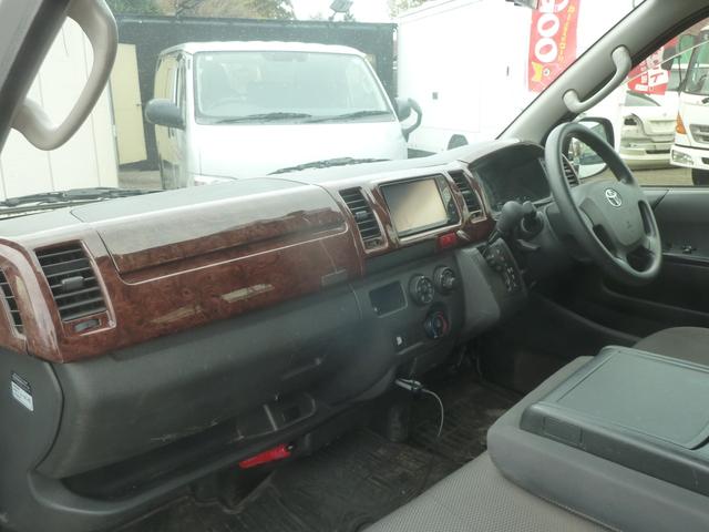 TOYOTA HIACE VAN LONG DX