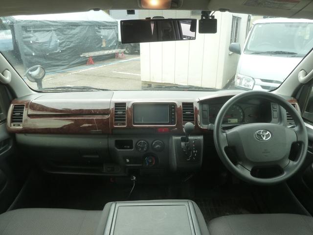 TOYOTA HIACE VAN LONG DX