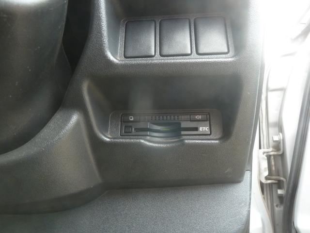 TOYOTA HIACE VAN LONG DX