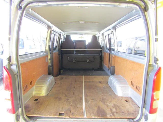 TOYOTA HIACE VAN LONG DX