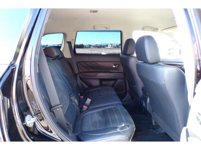 MITSUBISHI OUTLANDER PHEV G NAVI PACKAGE