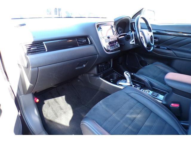 MITSUBISHI OUTLANDER PHEV G NAVI PACKAGE