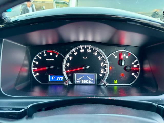 TOYOTA HIACE COMMUTER