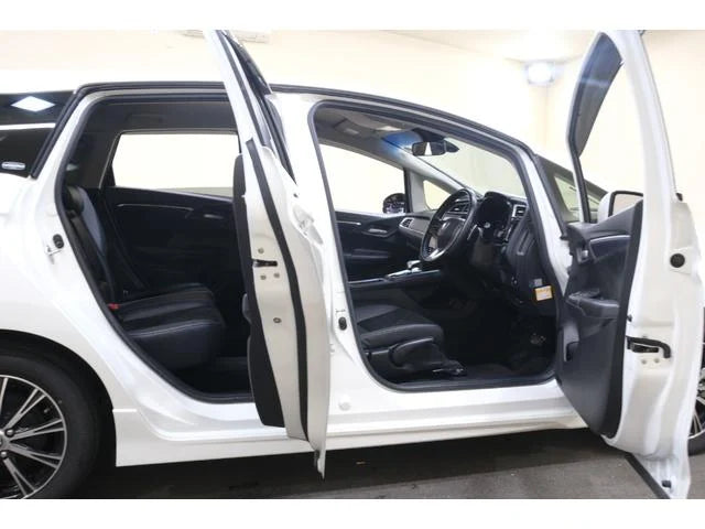 HONDA SHUTTLE HYBRID X