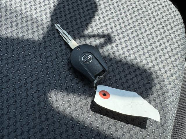 NISSAN CARAVAN LONG DX