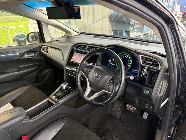 HONDA SHUTTLE HYBRID X