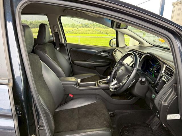 HONDA SHUTTLE HYBRID X