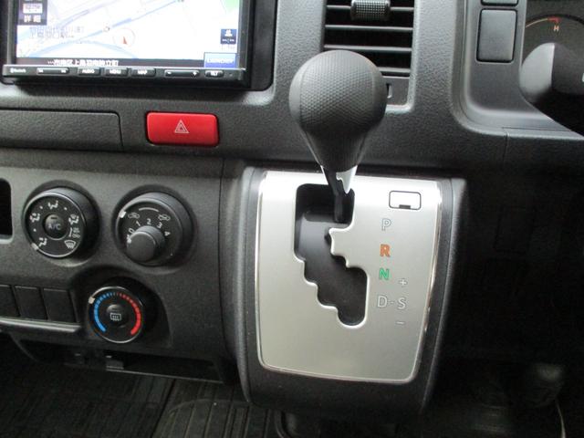 TOYOTA HIACE VAN LONG DX