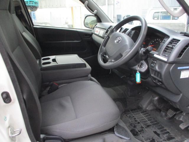 TOYOTA HIACE VAN LONG DX