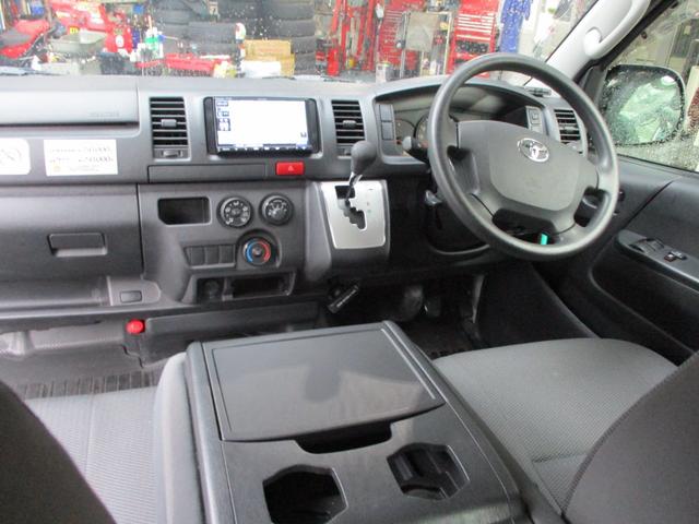 TOYOTA HIACE VAN LONG DX
