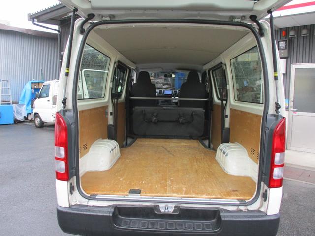 TOYOTA HIACE VAN LONG DX