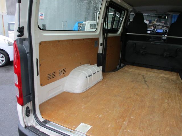 TOYOTA HIACE VAN LONG DX