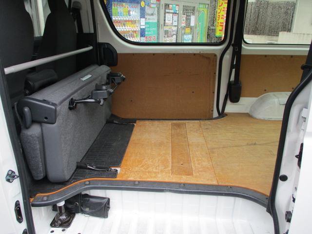 TOYOTA HIACE VAN LONG DX