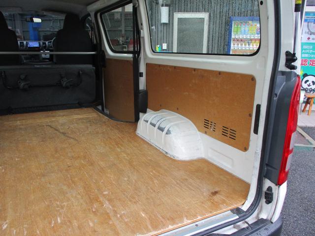 TOYOTA HIACE VAN LONG DX