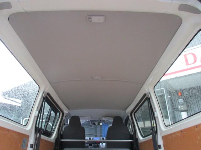 TOYOTA HIACE VAN LONG DX