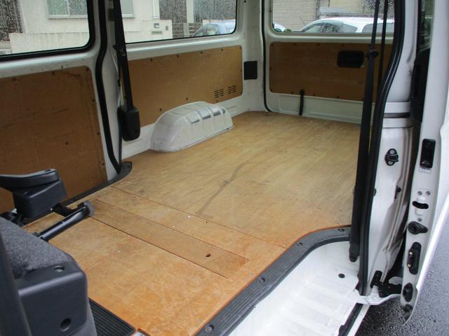 TOYOTA HIACE VAN LONG DX