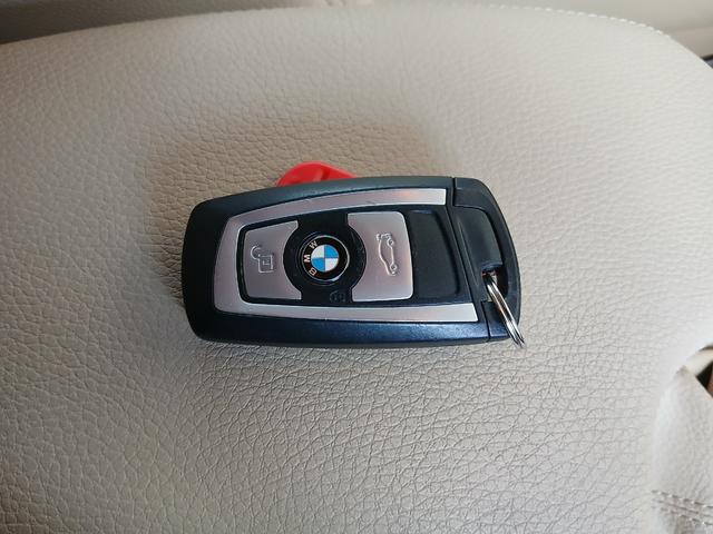 BMW 3 SERIES 320i LUXURY