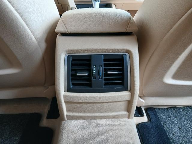 BMW 3 SERIES 320i LUXURY