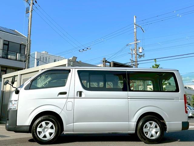 TOYOTA HIACE VAN LONG DX