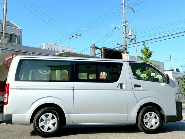 TOYOTA HIACE VAN LONG DX