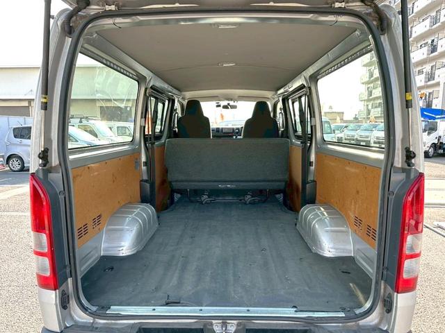 TOYOTA HIACE VAN LONG DX