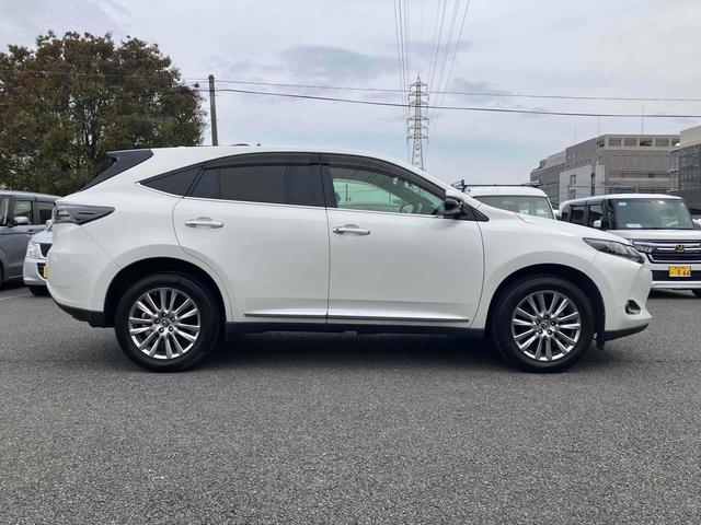 TOYOTA HARRIER PREMIUM