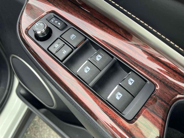 TOYOTA HARRIER PREMIUM