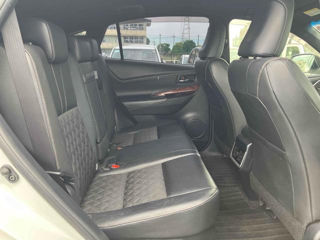 TOYOTA HARRIER PREMIUM