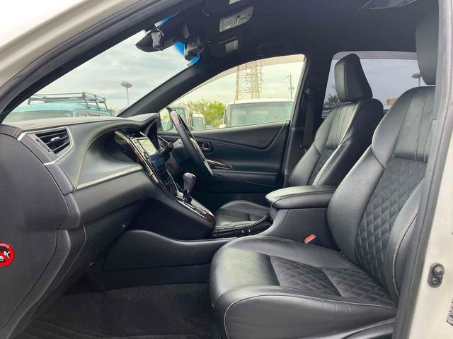 TOYOTA HARRIER PREMIUM