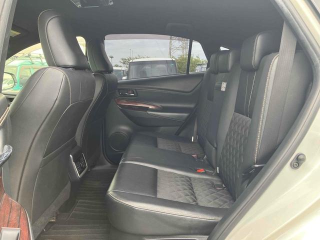 TOYOTA HARRIER PREMIUM