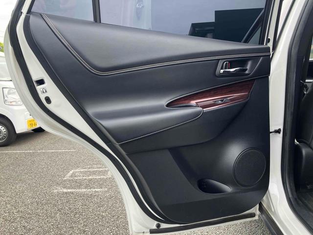 TOYOTA HARRIER PREMIUM