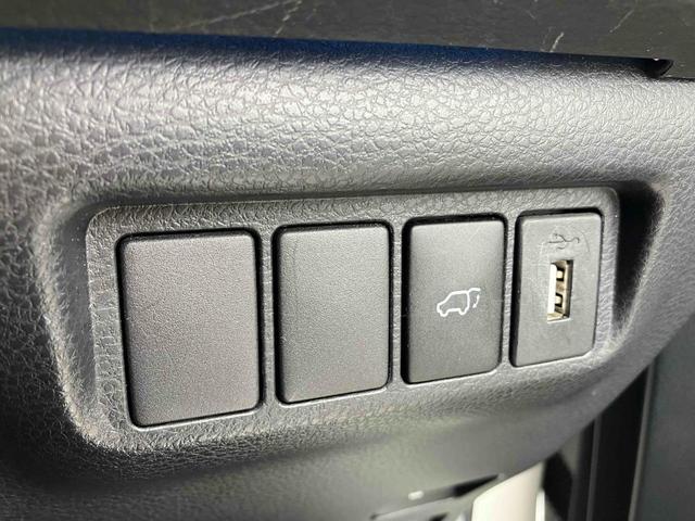 TOYOTA HARRIER PREMIUM