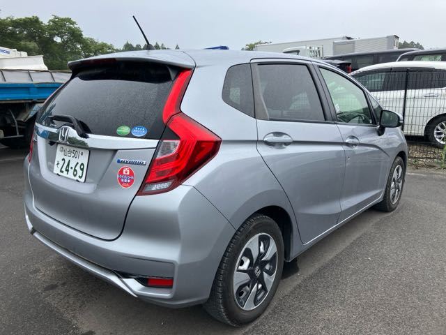 HONDA FIT HYBRID F