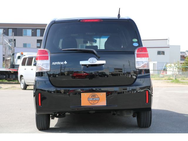 TOYOTA SPADE F