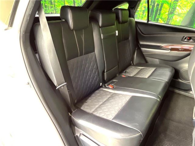 TOYOTA HARRIER PREMIUM