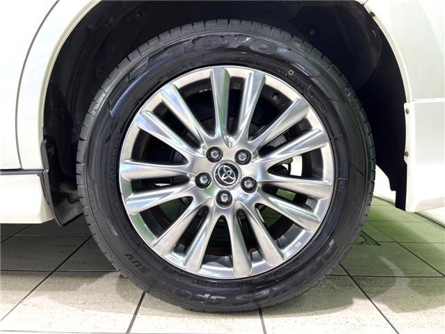 TOYOTA HARRIER PREMIUM