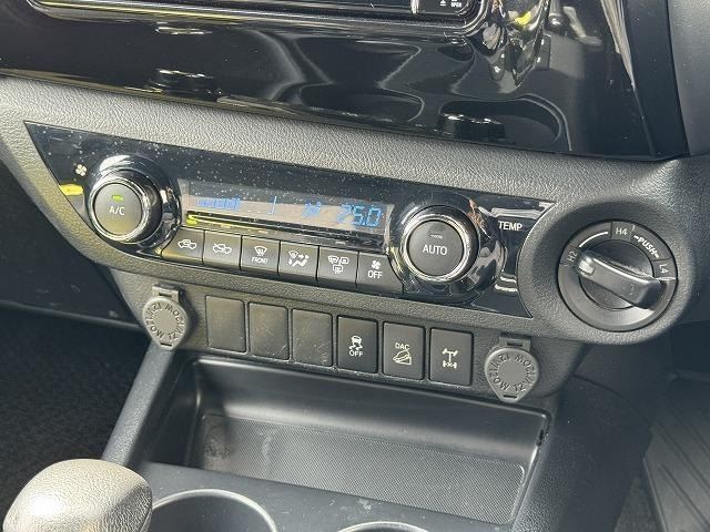 TOYOTA HILUX Z BLACK RALLY EDITION