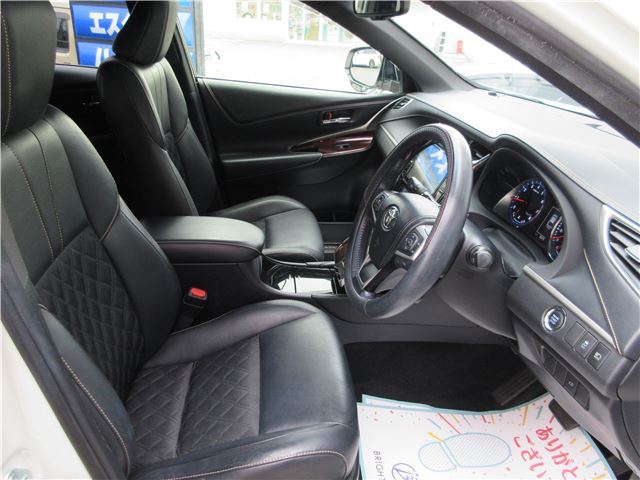 TOYOTA HARRIER PREMIUM